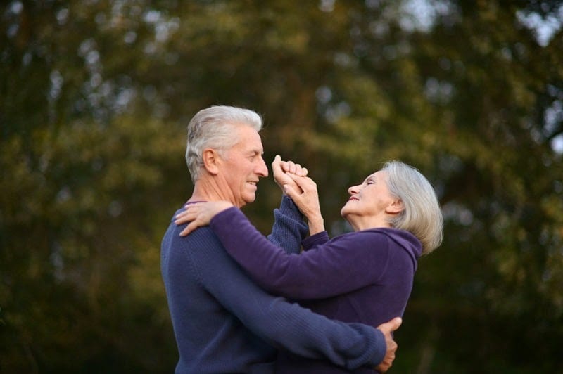 Группа ученых доказала, что танец предотвращает старение. Вечно молодой — вечно танцующий.