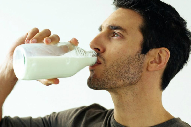 Прополисное молоко — суперцелебная настойка ото всех болезней.
