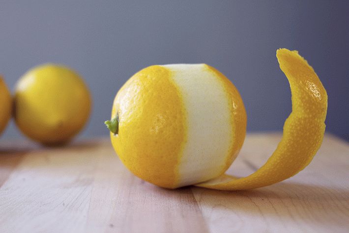 Почему нужно есть лимон с кожурой