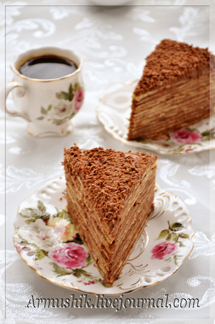 Не знаю, почему так называется этот торт,но он очень-очень вкусный и популярный в Армении.