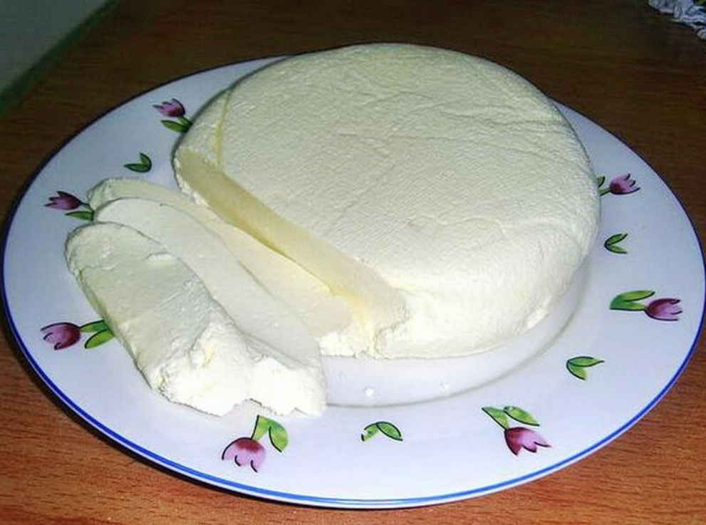 Делаем брынзу сами: из 2 л молока получаем 1 кг сыра!